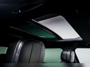 Used Land Rover Range Rover Sport 2025 for sale - 77195830: Photo