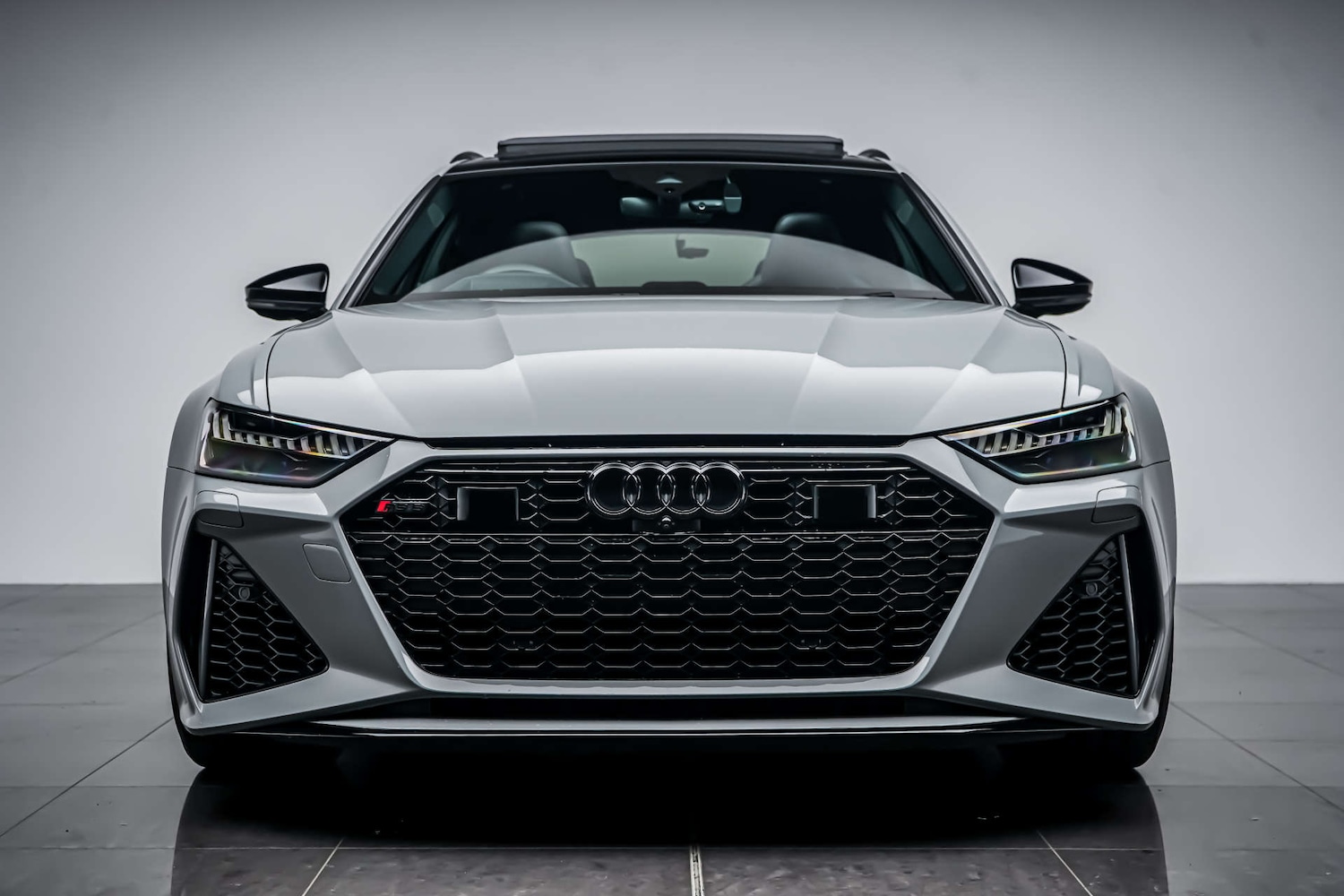 Used Audi RS6 2021 for sale - 78014292: Photo 2