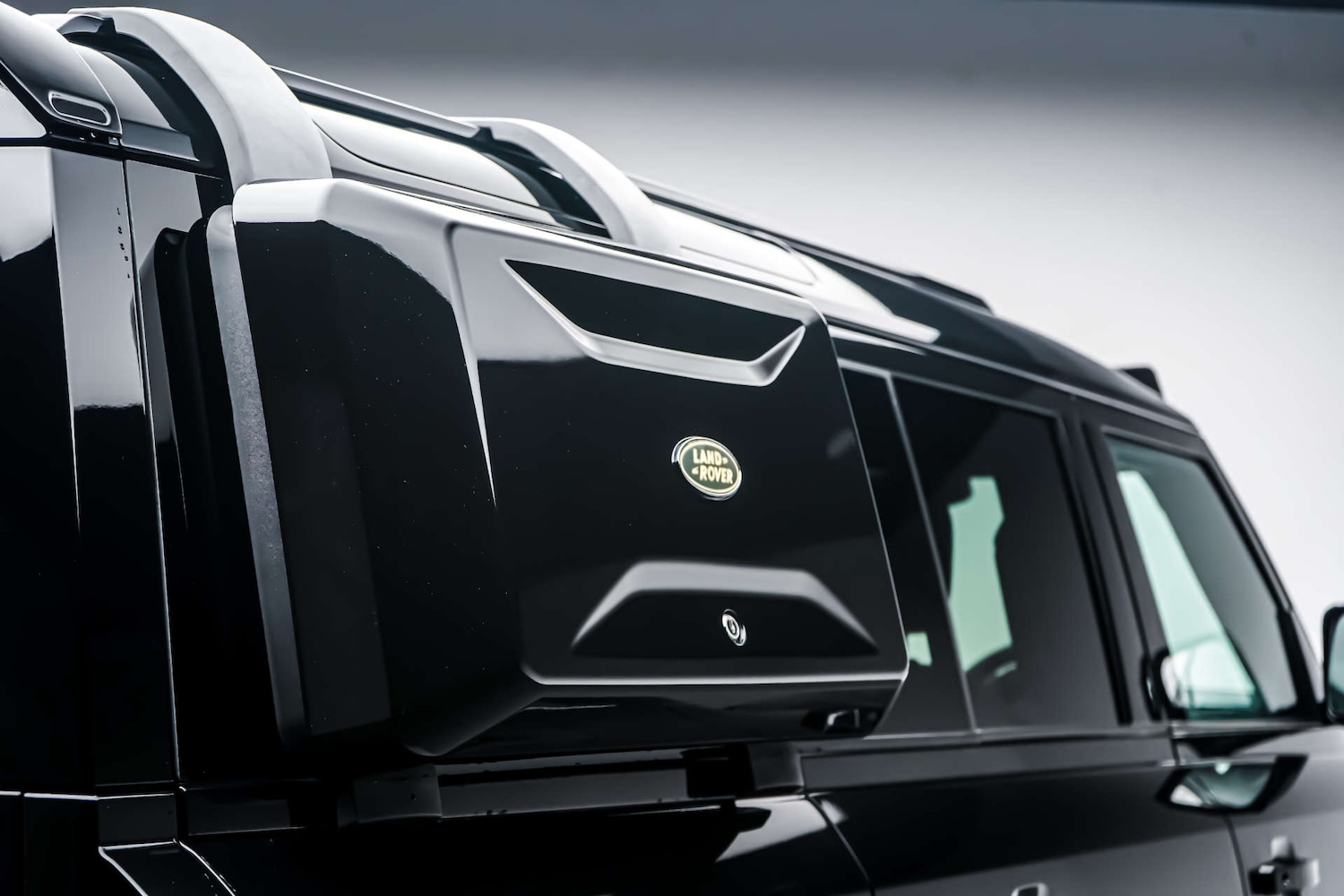 Used Land Rover Defender 2022 for sale - 76831090: Photo 16