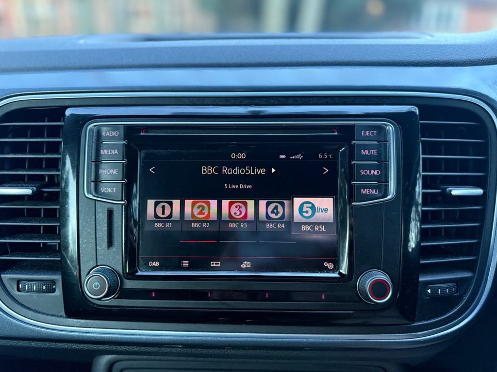 Used Volkswagen Beetle 2016 for sale - 77356628: Photo 16