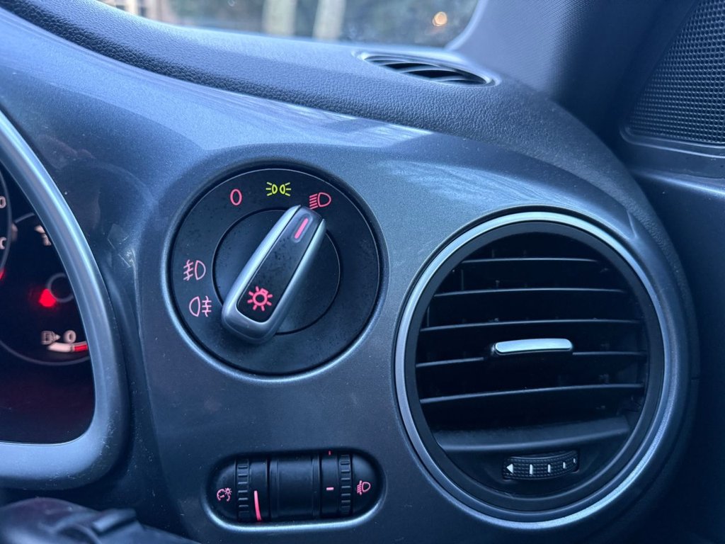 Used Volkswagen Beetle 2016 for sale - 77356628: Photo 22