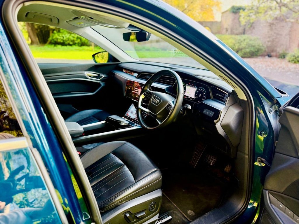 Used Audi e-tron 2021 for sale - 78141812: Photo 2
