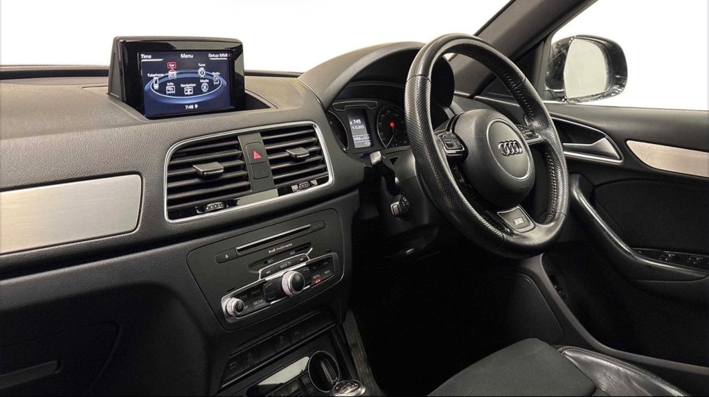 Used Audi Q3 2018 for sale - 77200375: Photo 2