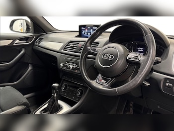 Used Audi Q3 2018 for sale - 77200375: Photo