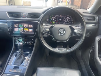 Used Skoda Superb 2021 for sale - 75728225: Photo