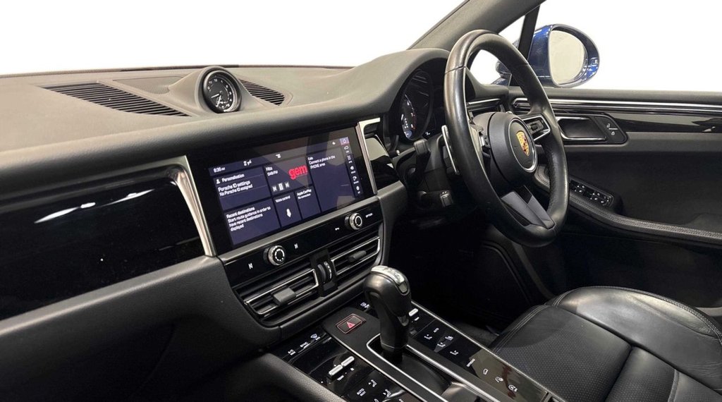 Used Porsche Macan 2022 for sale - 78206531: Photo 2