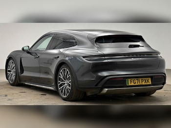 Used Porsche Taycan 2021 for sale - 78418441: Photo