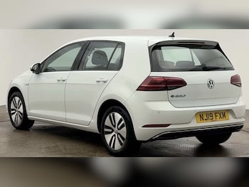 Used Volkswagen Golf 2019 for sale - 78372513: Photo