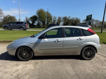 Used Ford Focus 2004 for sale - 78315030: Photo