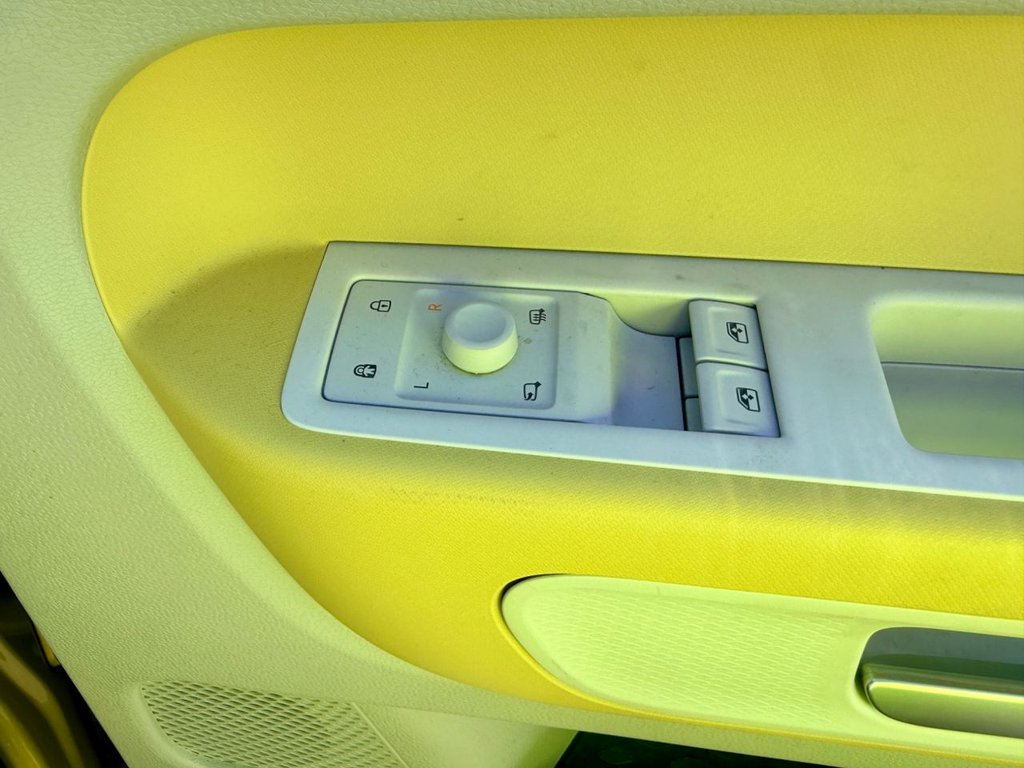 Used Volkswagen ID.Buzz 2023 for sale - 77953283: Photo 15