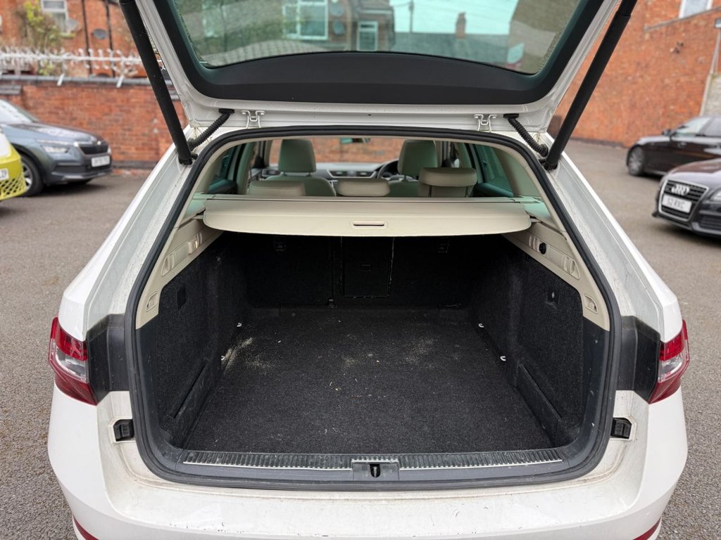 Used Skoda Superb 2017 for sale - 78083169: Photo 11