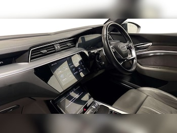 Used Audi e-tron 2019 for sale - 78241517: Photo