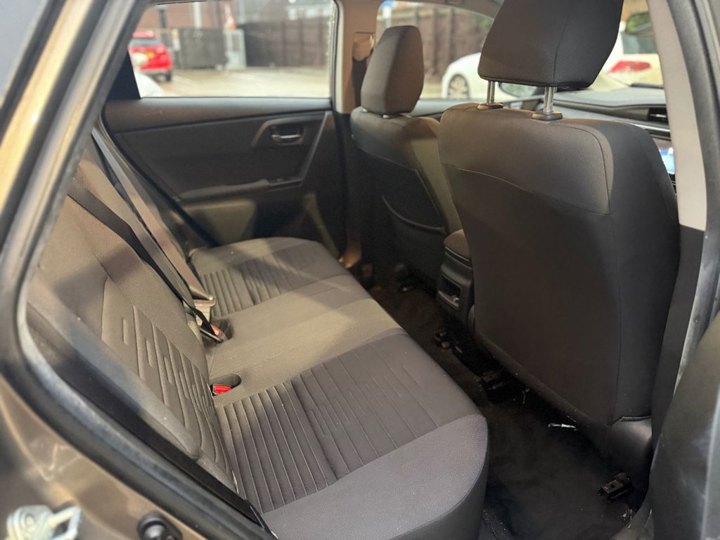 Used Toyota Auris 2017 for sale - 77342113: Photo 12