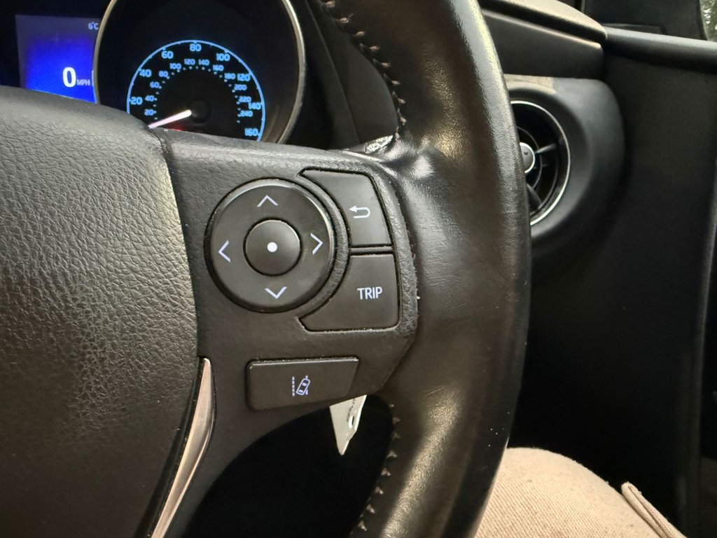 Used Toyota Auris 2017 for sale - 77342113: Photo 19