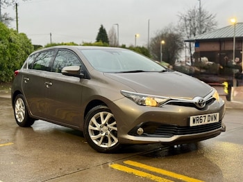 Used Toyota Auris 2017 for sale - 77342113: Photo