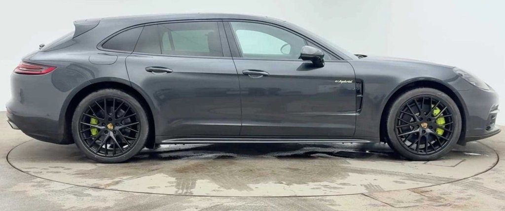 Used Porsche Panamera 2018 for sale - 77792365: Photo 3