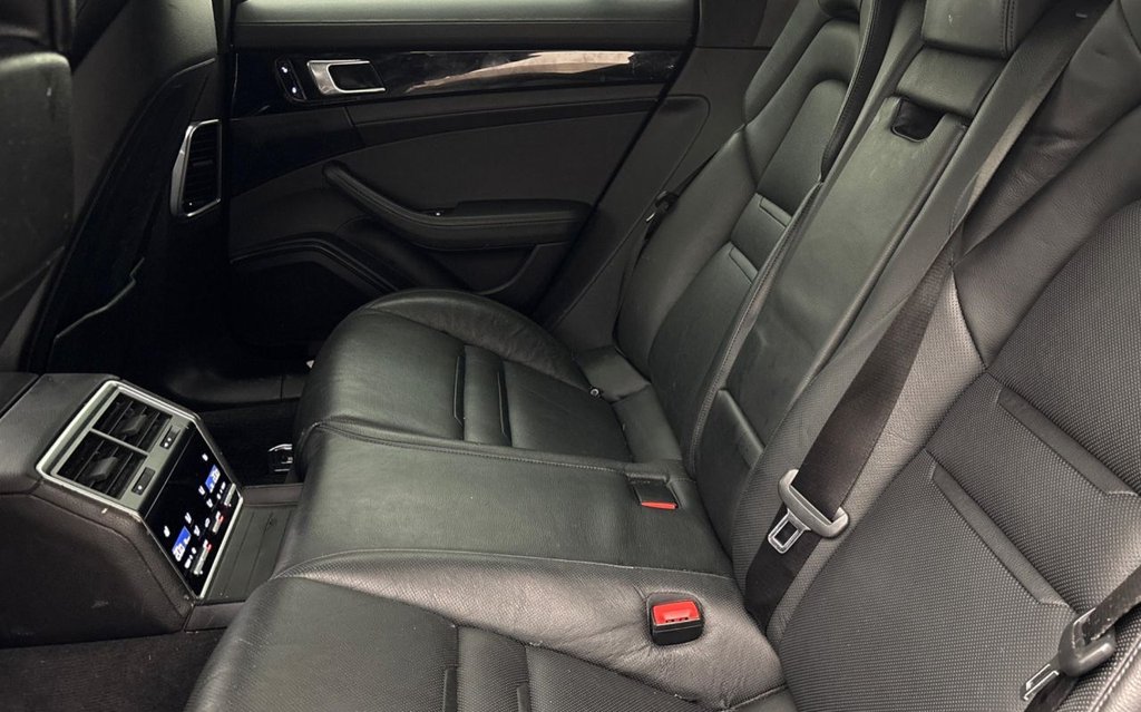 Used Porsche Panamera 2018 for sale - 77792365: Photo 6