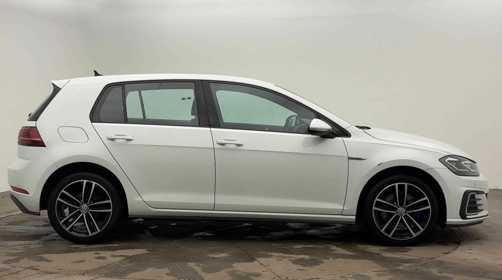 Used Volkswagen Golf 2018 for sale - 77227380: Photo 4
