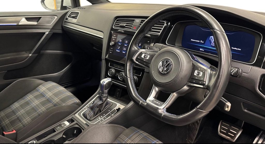 Used Volkswagen Golf 2018 for sale - 77227380: Photo 5