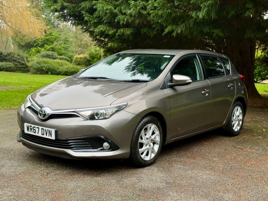 Used Toyota Auris 2017 for sale - 77642373: Photo 4