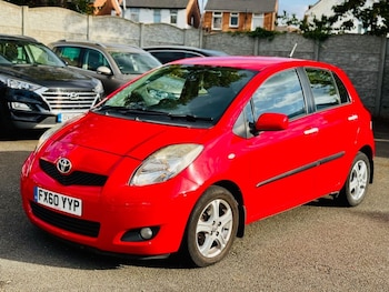 Used Toyota Yaris 2010 for sale - 79625486: Photo