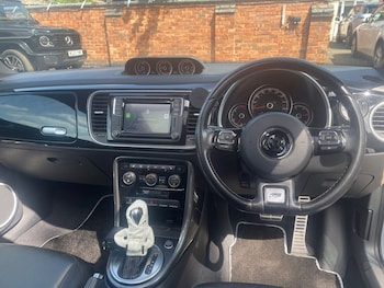 Used Volkswagen Beetle 2017 for sale - 75728395: Photo