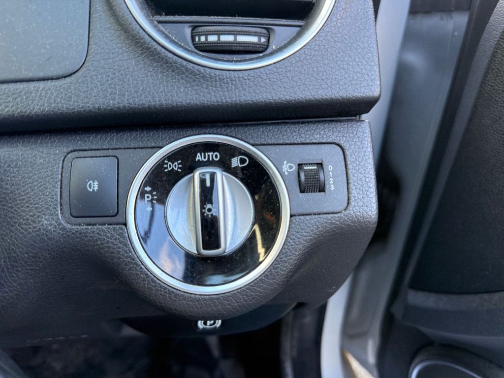 Used Mercedes-Benz C Class 2014 for sale - 77835727: Photo 17