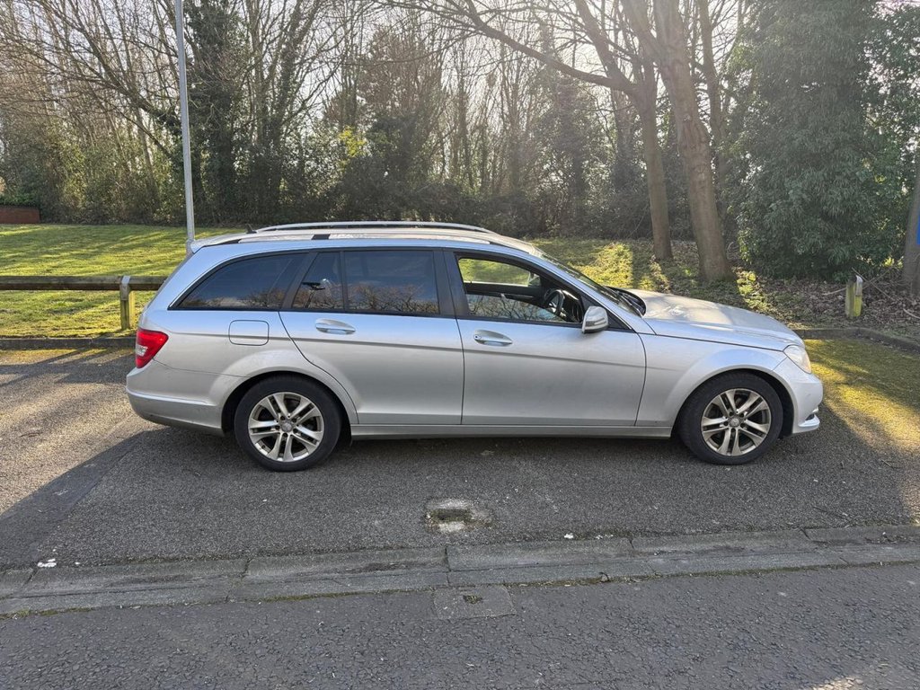 Used Mercedes-Benz C Class 2014 for sale - 77835727: Photo 6