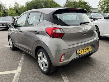 Used Hyundai i10 2022 for sale - 78817417: Photo