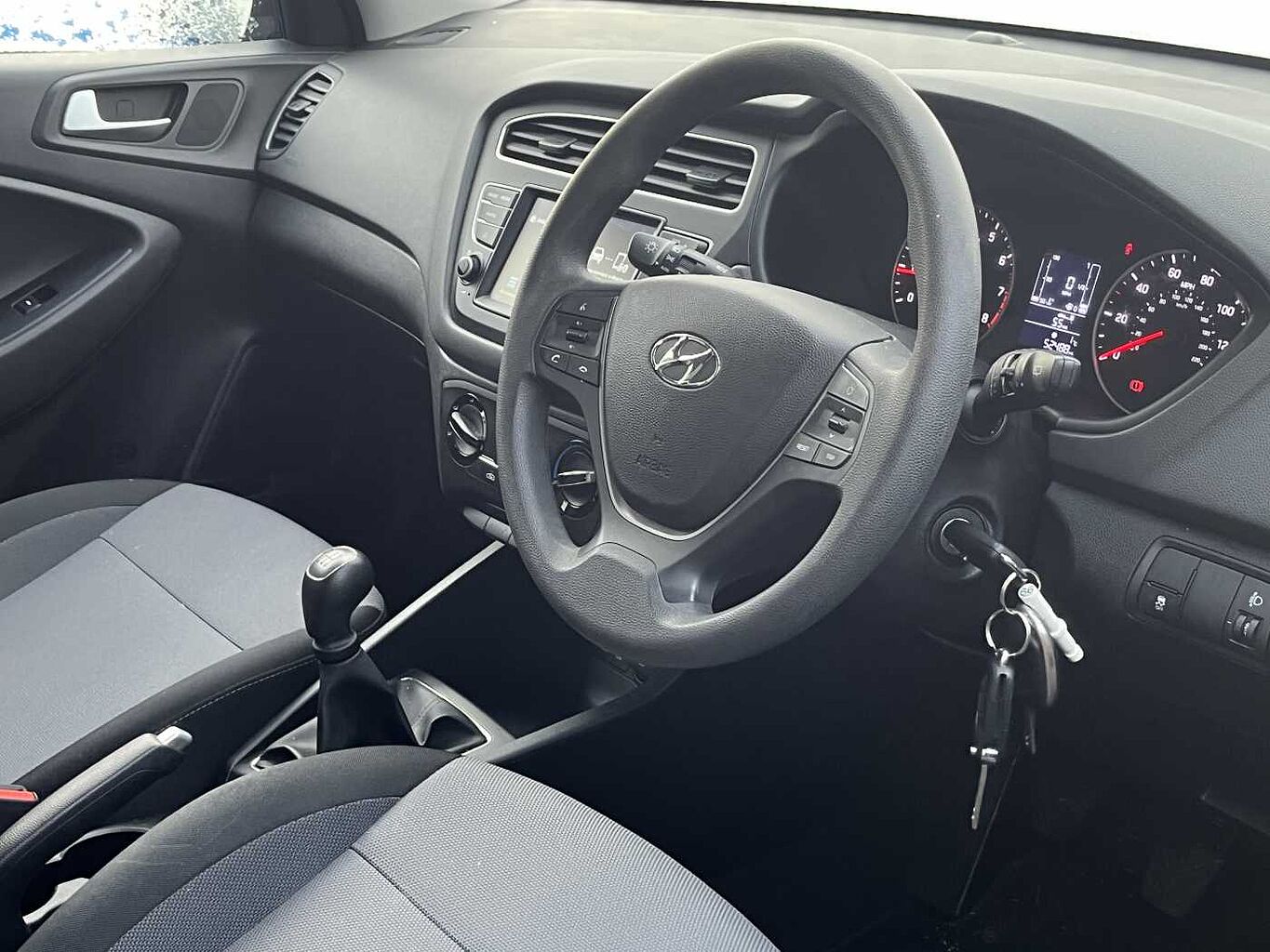 Used Hyundai i20 2019 for sale - 77218708: Photo 20