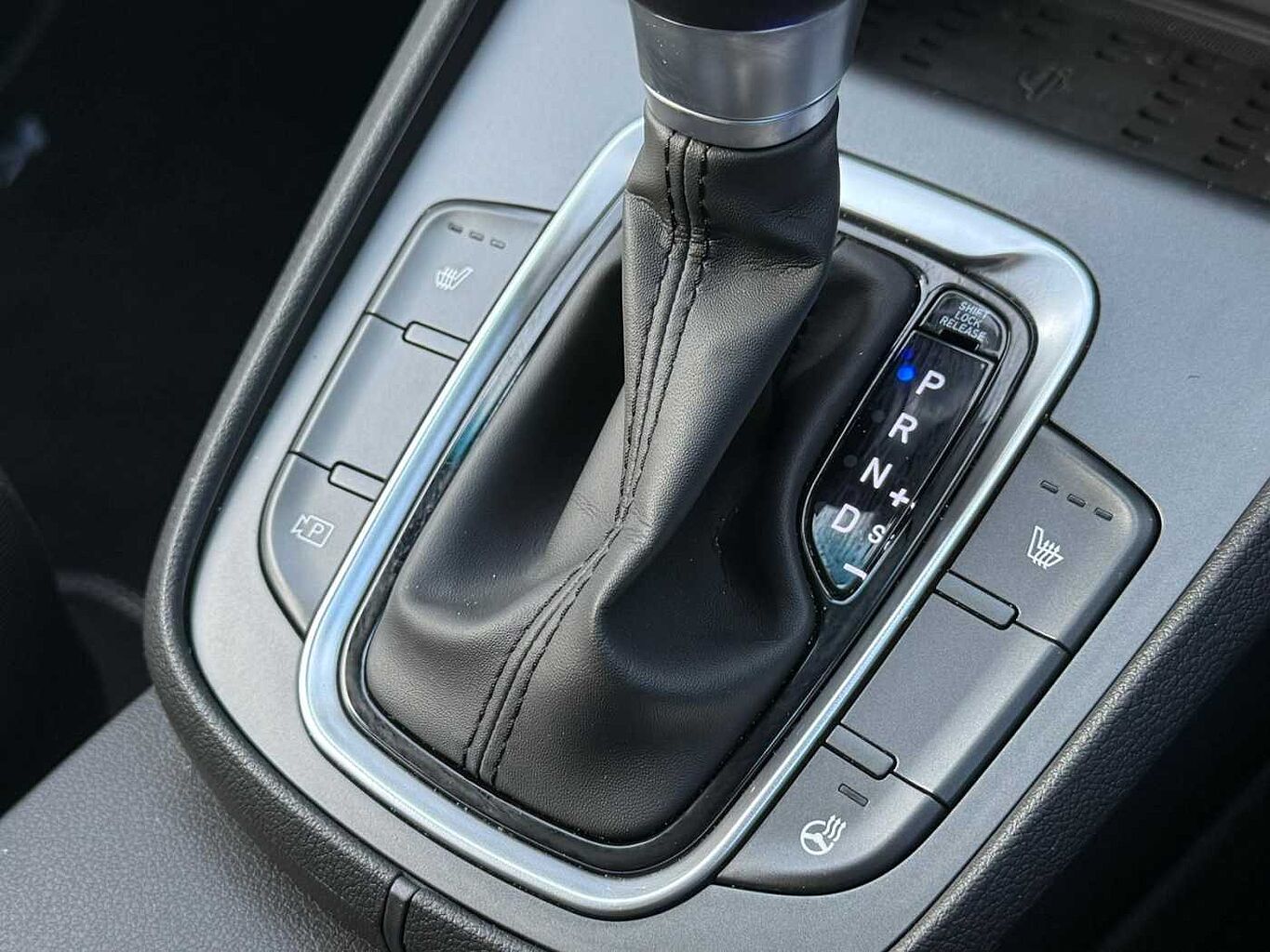 Used Hyundai KONA 2022 for sale - 77030840: Photo 20