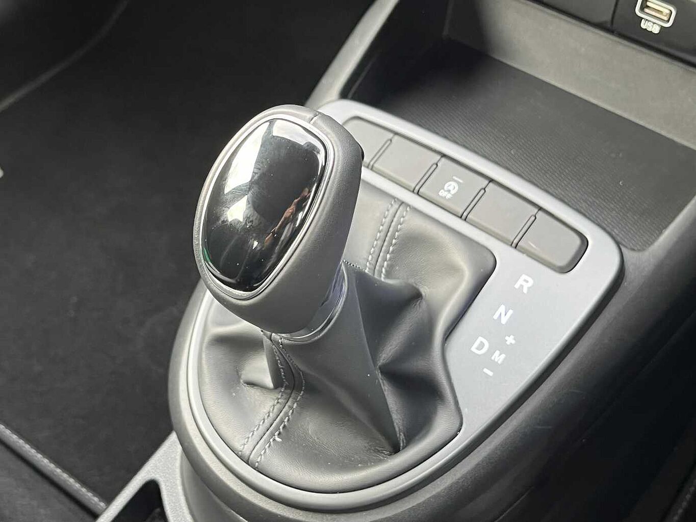 Used Hyundai i10 2024 for sale - 77030883: Photo 15