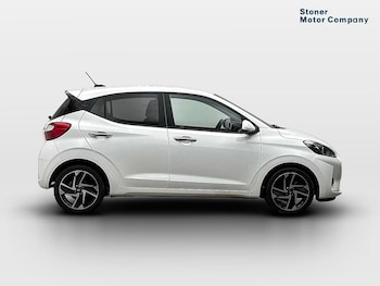 Used Hyundai i10 2025 for sale - 79051095: Photo