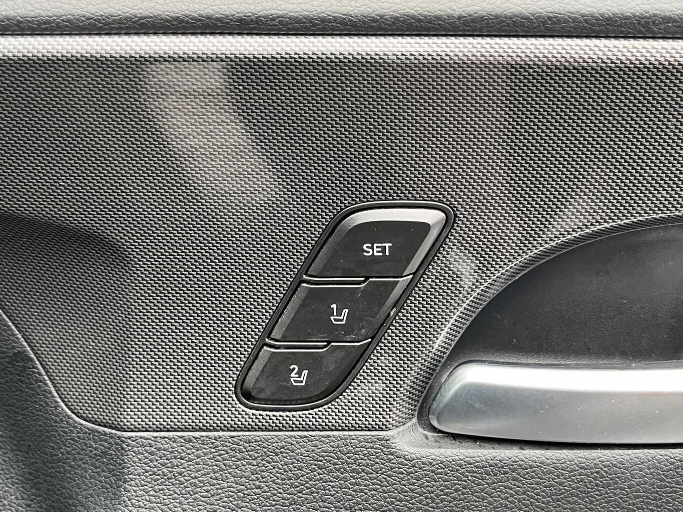 Used Hyundai Santa Fe 2023 for sale - 77653107: Photo 26