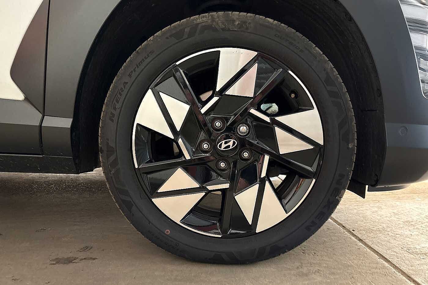 Used Hyundai KONA 2025 for sale - 77030854: Photo 8