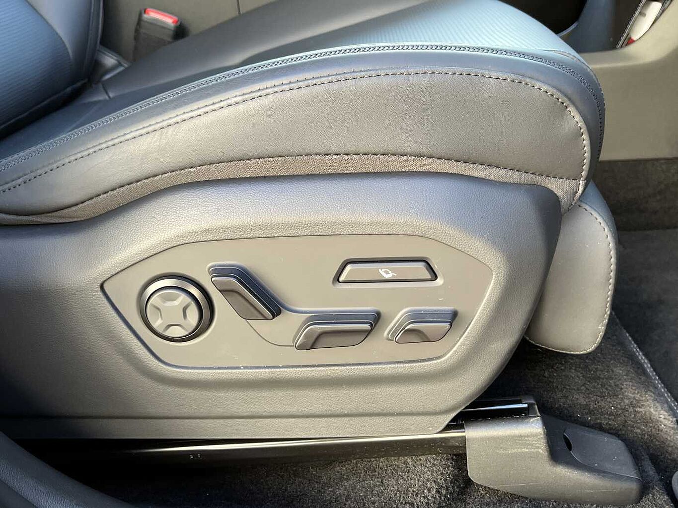 Used Hyundai Santa Fe 2025 for sale - 77083675: Photo 19