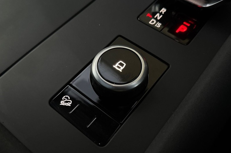 Used Land Rover Discovery 2024 for sale - 77093893: Photo 36