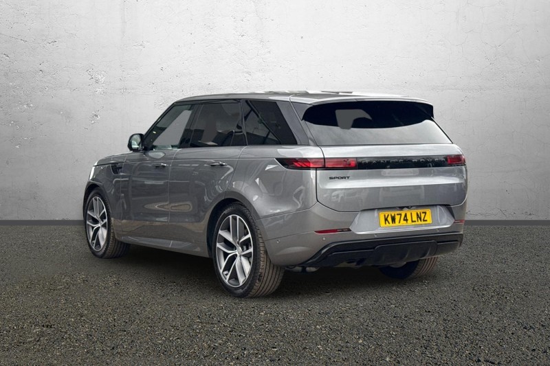 Used Land Rover Range Rover Sport 2024 for sale - 77640866: Photo 2