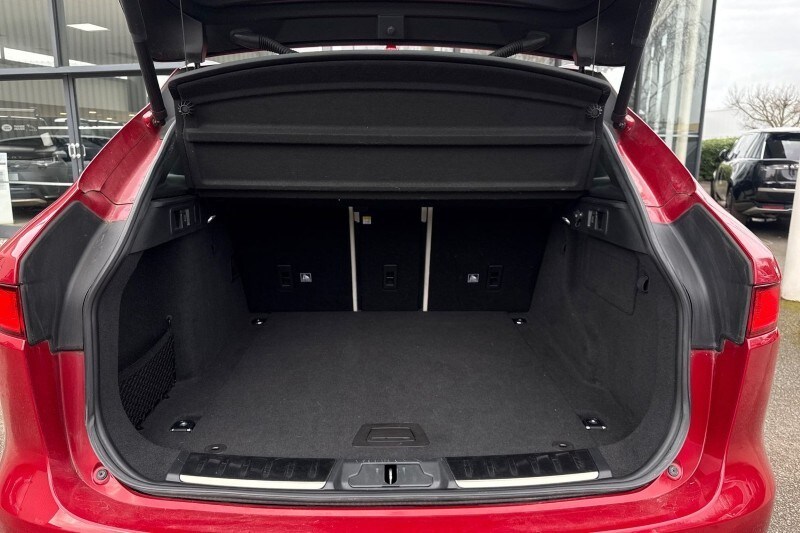 Used Jaguar F-Pace 2019 for sale - 77690987: Photo 10