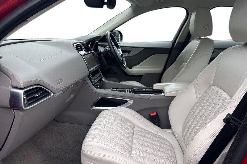 Used Jaguar F-Pace 2019 for sale - 77690987: Photo 3