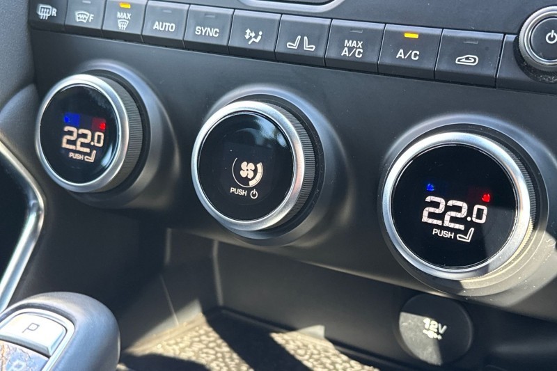 Used Jaguar E-Pace 2019 for sale - 78152732: Photo 33