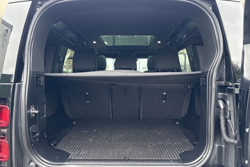 Used Land Rover Defender 2023 for sale - 77420533: Photo 10