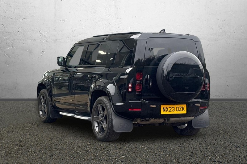 Used Land Rover Defender 2023 for sale - 77420533: Photo 2