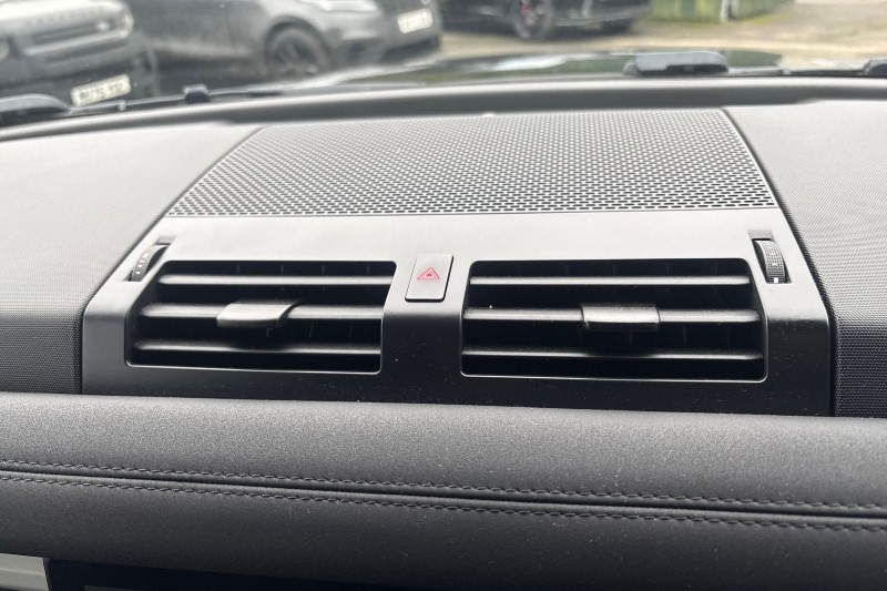 Used Land Rover Defender 2023 for sale - 77420533: Photo 37