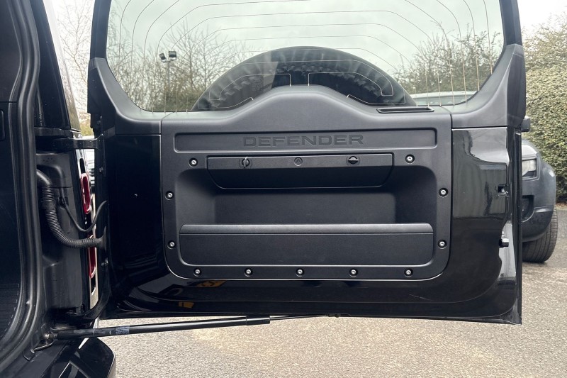 Used Land Rover Defender 2023 for sale - 77420533: Photo 43