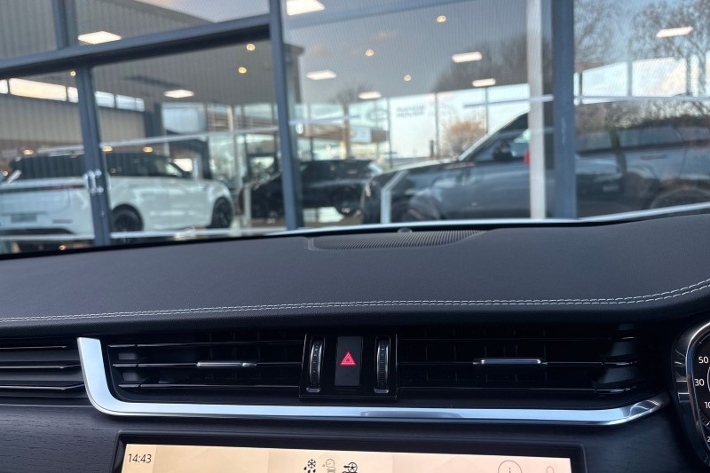 Used Jaguar F-Pace 2024 for sale - 76980988: Photo 37