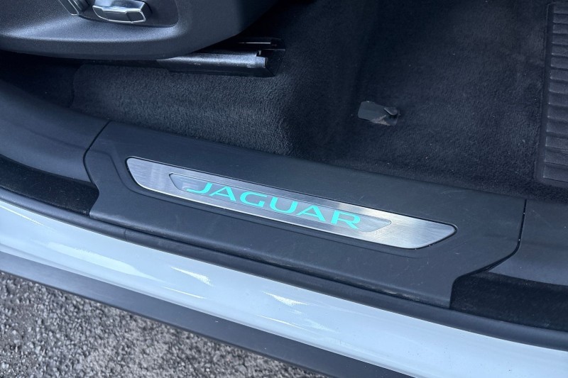 Used Jaguar F-Pace 2024 for sale - 76980988: Photo 41