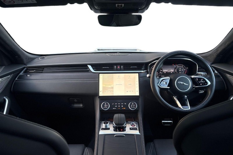 Used Jaguar F-Pace 2024 for sale - 76980988: Photo 9