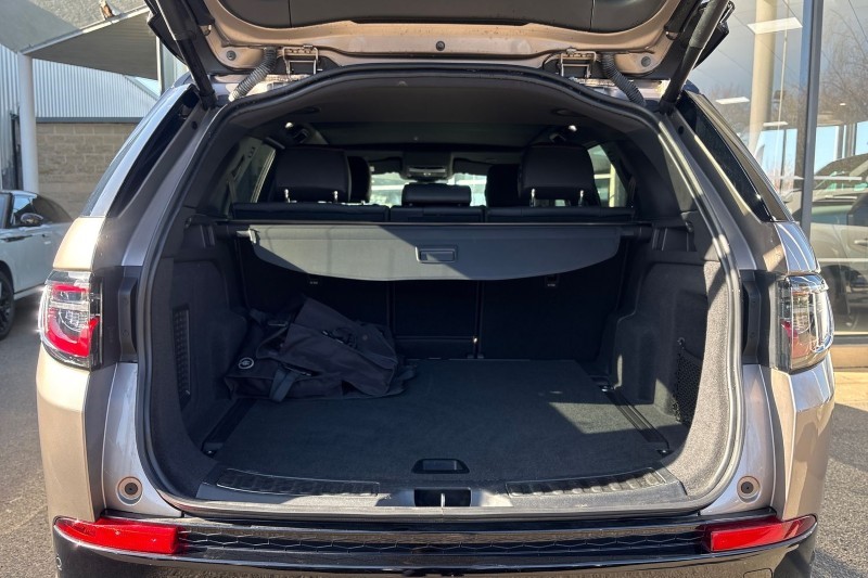 Used Land Rover Discovery Sport 2023 for sale - 77742717: Photo 10