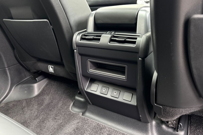 Used Land Rover Defender 2022 for sale - 77778619: Photo 18